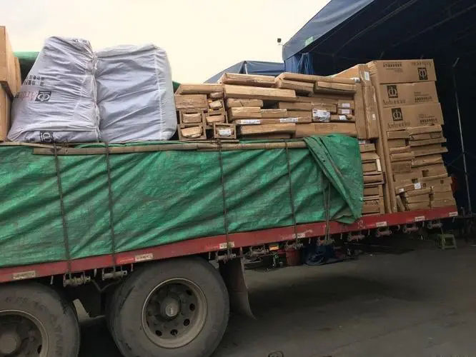丹巴家具托运